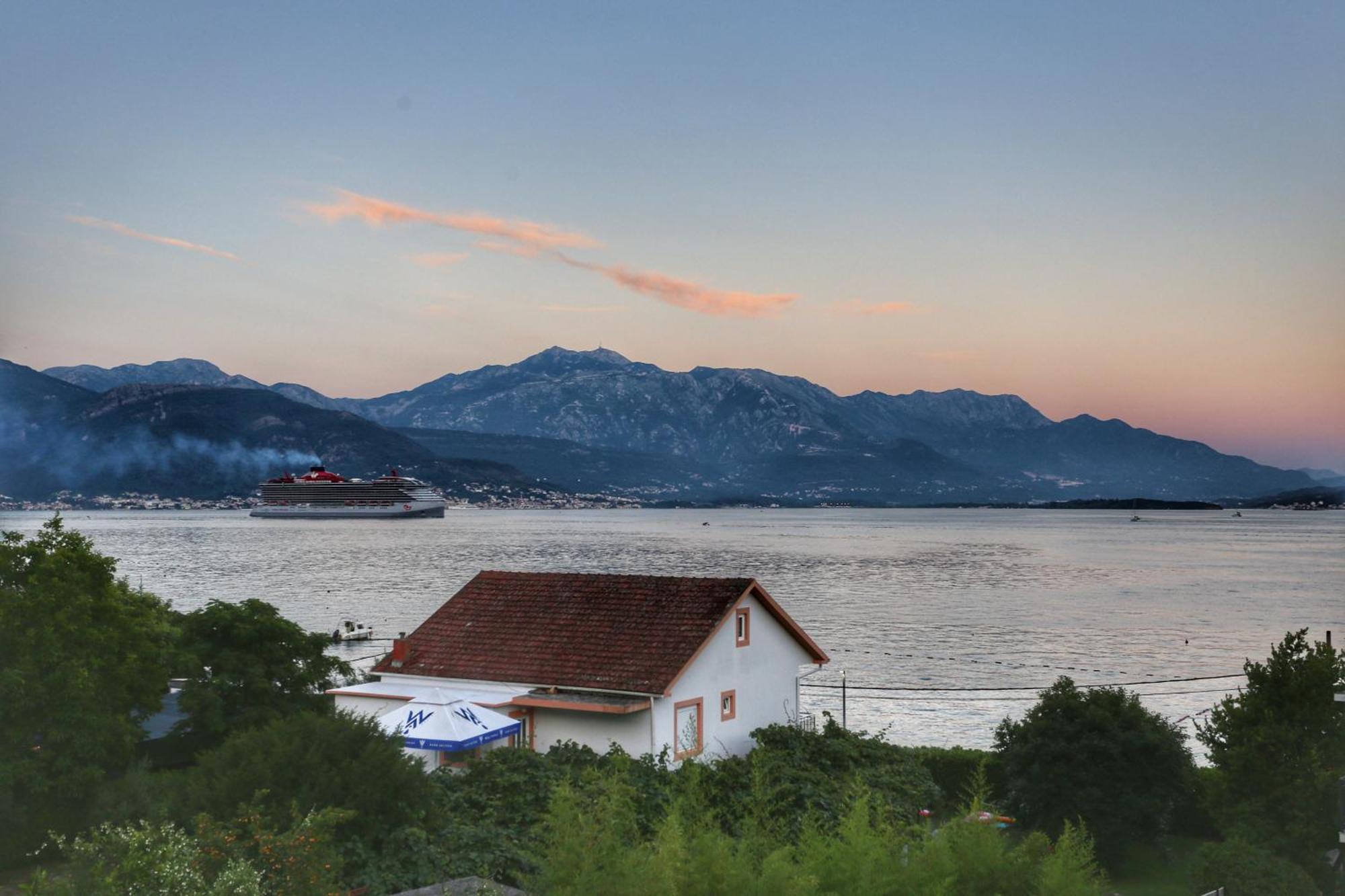 Apartments Cukovic Herceg Novi Exteriör bild